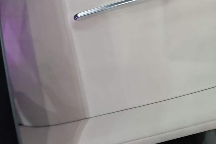 Used Xiaomi Auto YU7 2025 Ultra-Long Range High-Performance All-Wheel-Drive Max Edition Vehicle Key