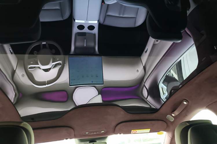 Used Xiaomi Auto YU7 2025 Ultra-Long Range High-Performance All-Wheel-Drive Max Edition Headliner