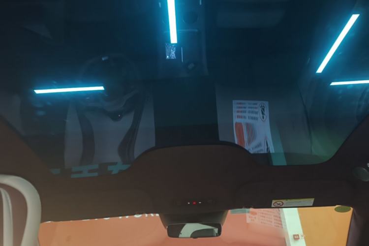 Used Xiaomi Auto YU7 2025 Ultra-Long Range High-Performance All-Wheel-Drive Max Edition Headliner