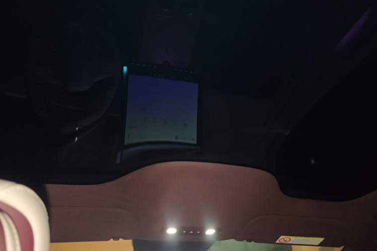 Used Xiaomi Auto YU7 2025 Ultra-Long Range High-Performance All-Wheel-Drive Max Edition Headliner