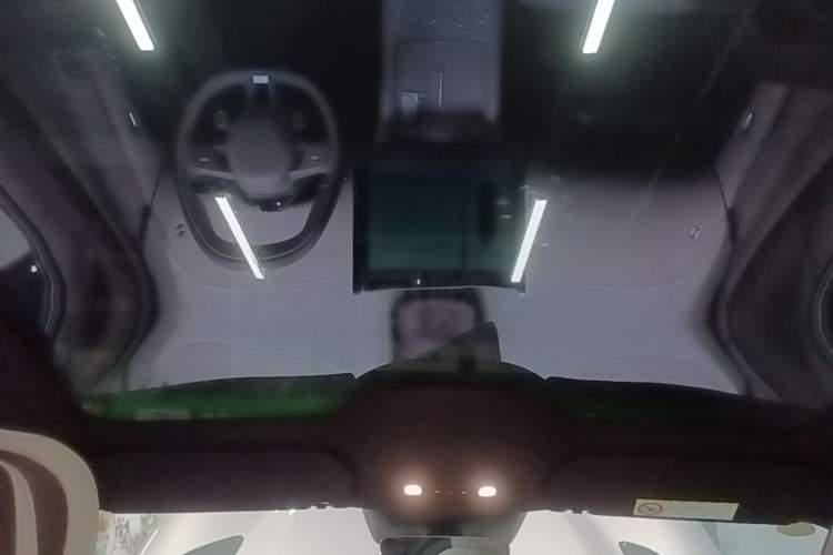 Used Xiaomi Auto YU7 2025 Ultra-Long Range Rear-Wheel Drive Version Headliner
