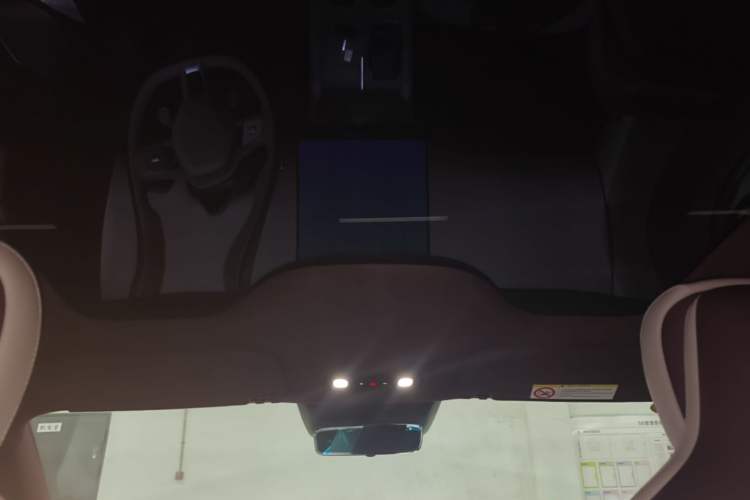Used Xiaomi Auto YU7 2025 Ultra-Long Range High-Performance All-Wheel-Drive Max Edition Headliner