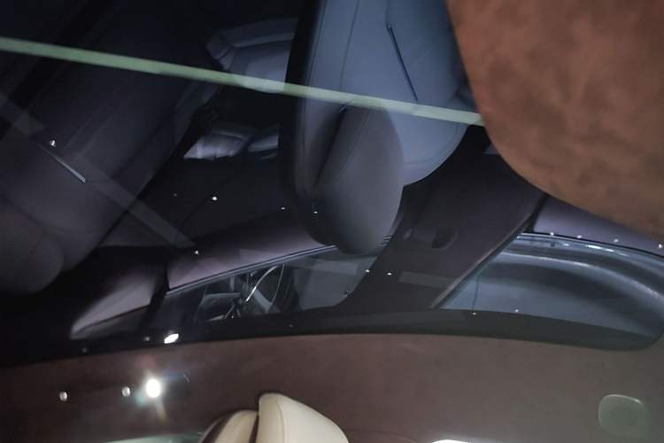 Used Xiaomi Auto YU7 2025 Ultra-Long Range High-Performance All-Wheel-Drive Max Edition Headliner