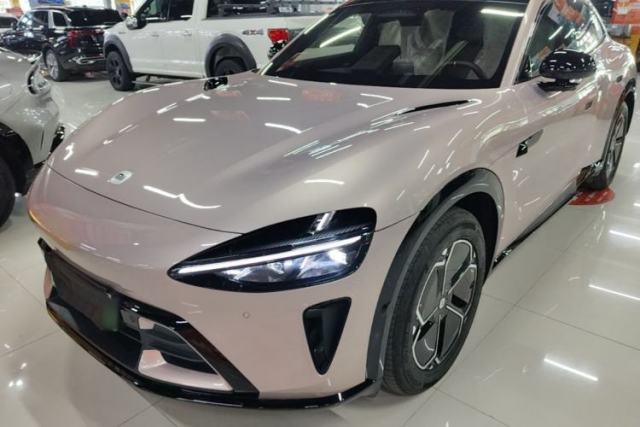 Używany Xiaomi Auto YU7 2025 Ultra-Long Range Rear-Wheel Drive Version