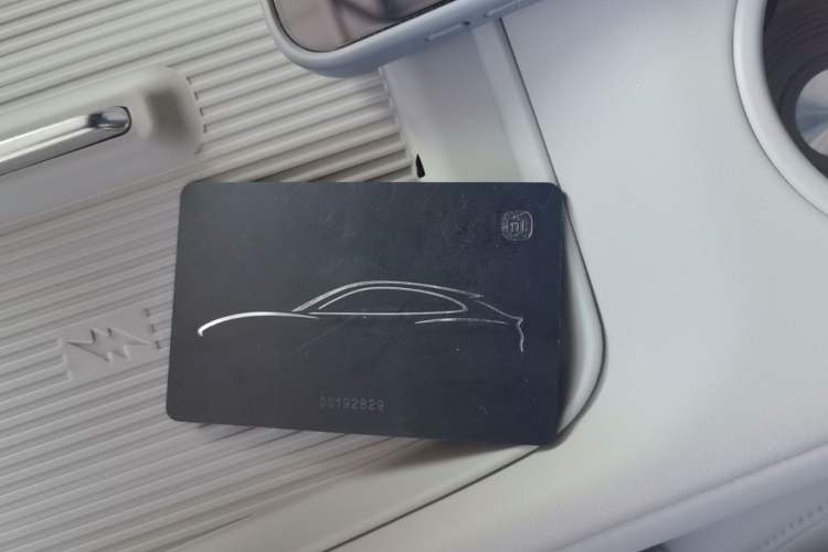 Used Xiaomi Auto YU7 2025 Ultra-Long Range High-Performance All-Wheel-Drive Max Edition Interior 1