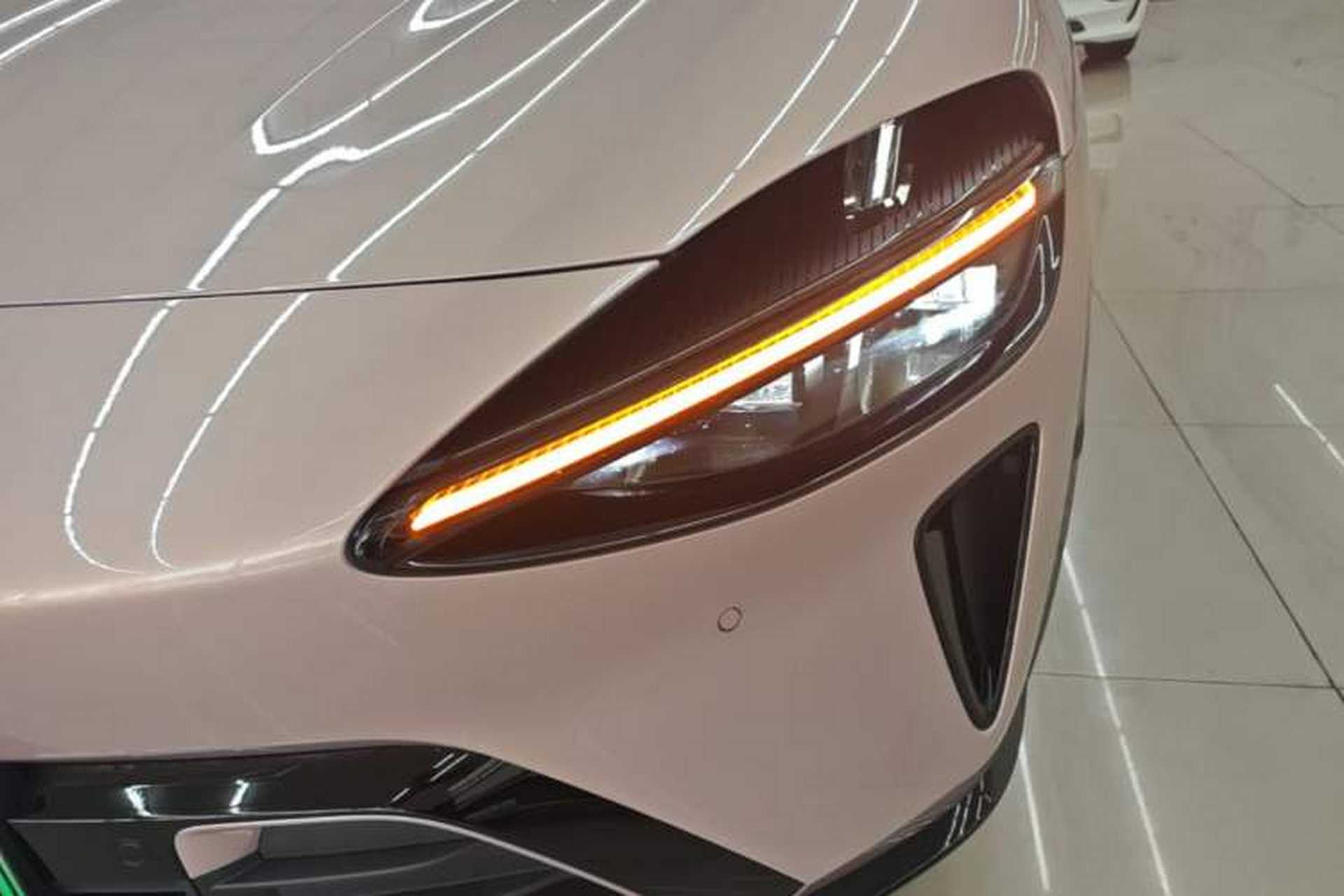 Used Xiaomi Auto YU7 2025 Ultra-Long Range All-Wheel Drive Pro Version Left Front Headlight