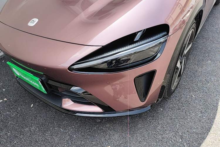 Used Xiaomi Auto YU7 2025 Ultra-Long Range High-Performance All-Wheel-Drive Max Edition Left Front Headlight