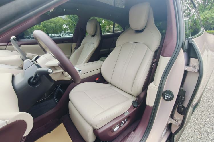 Used Xiaomi Auto YU7 2025 Ultra-Long Range High-Performance All-Wheel-Drive Max Edition Left Front Seat