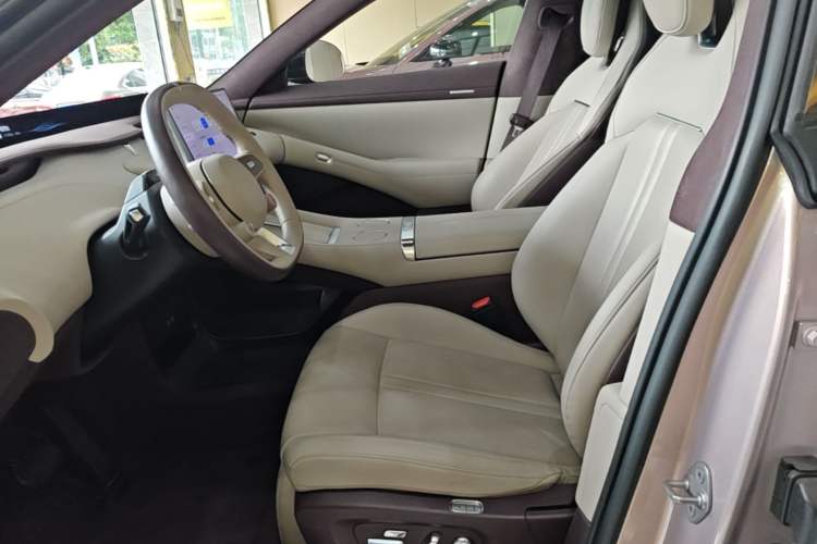 Used Xiaomi Auto YU7 2025 Ultra-Long Range High-Performance All-Wheel-Drive Max Edition Left Front Seat