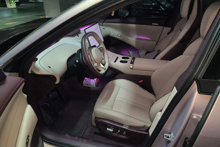 Used Xiaomi Auto YU7 2025 Ultra-Long Range Rear-Wheel Drive Version Left Front Seat