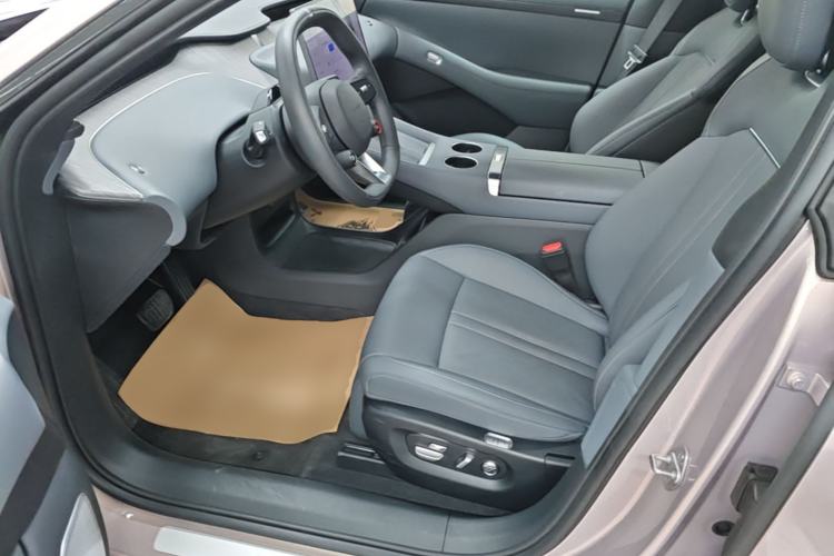 Used Xiaomi Auto YU7 2025 Ultra-Long Range Rear-Wheel Drive Version Left Front Seat