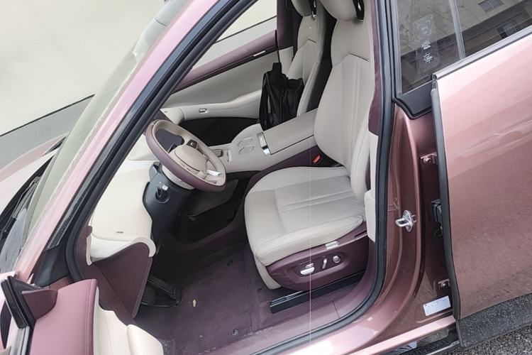 Used Xiaomi Auto YU7 2025 Ultra-Long Range High-Performance All-Wheel-Drive Max Edition Left Front Seat