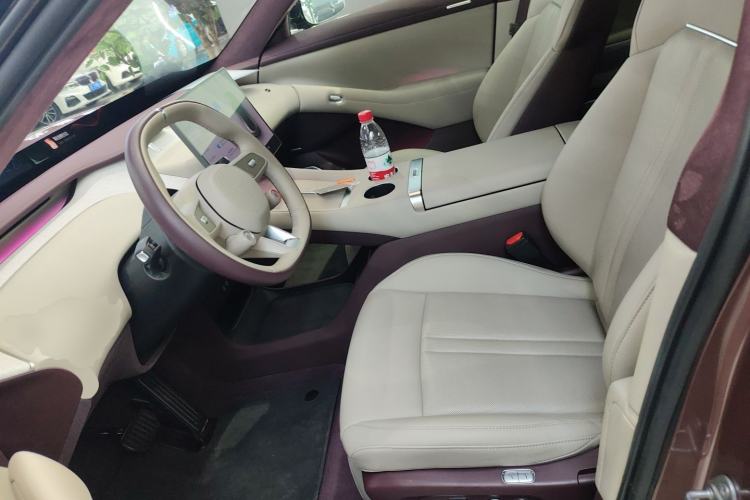 Used Xiaomi Auto YU7 2025 Ultra-Long Range High-Performance All-Wheel-Drive Max Edition Left Front Seat