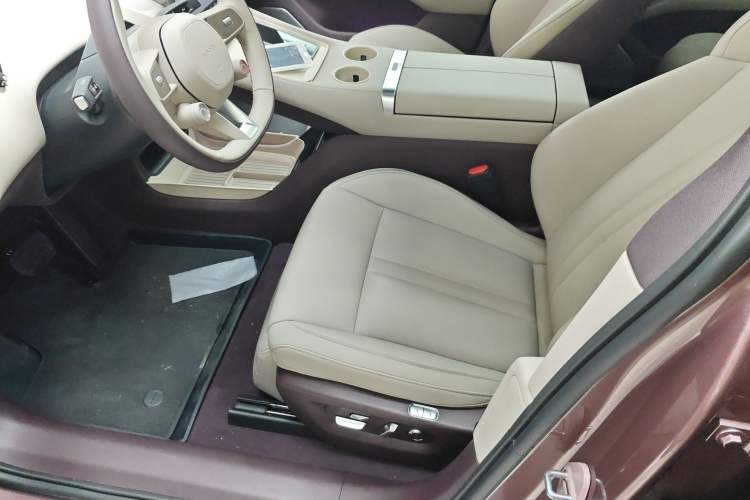 Used Xiaomi Auto YU7 2025 Ultra-Long Range All-Wheel Drive Pro Version Left Front Seat