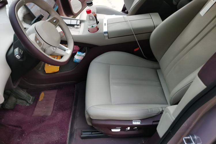 Used Xiaomi Auto YU7 2025 Ultra-Long Range Rear-Wheel Drive Version Left Front Seat