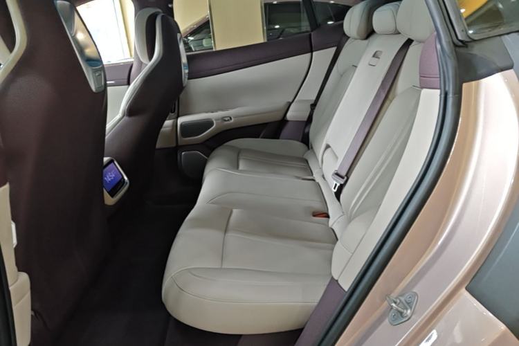 Used Xiaomi Auto YU7 2025 Ultra-Long Range High-Performance All-Wheel-Drive Max Edition Left Rear Seat