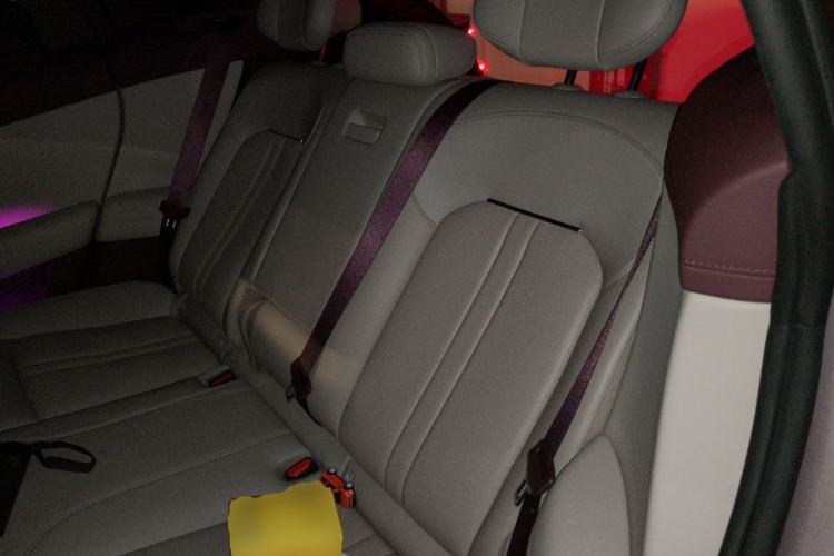 Used Xiaomi Auto YU7 2025 Ultra-Long Range All-Wheel Drive Pro Version Left Rear Seat