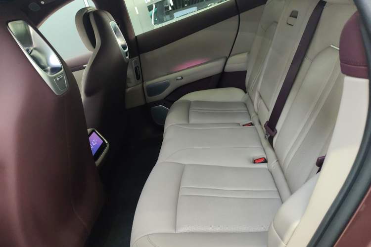 Used Xiaomi Auto YU7 2025 Ultra-Long Range High-Performance All-Wheel-Drive Max Edition Left Rear Seat
