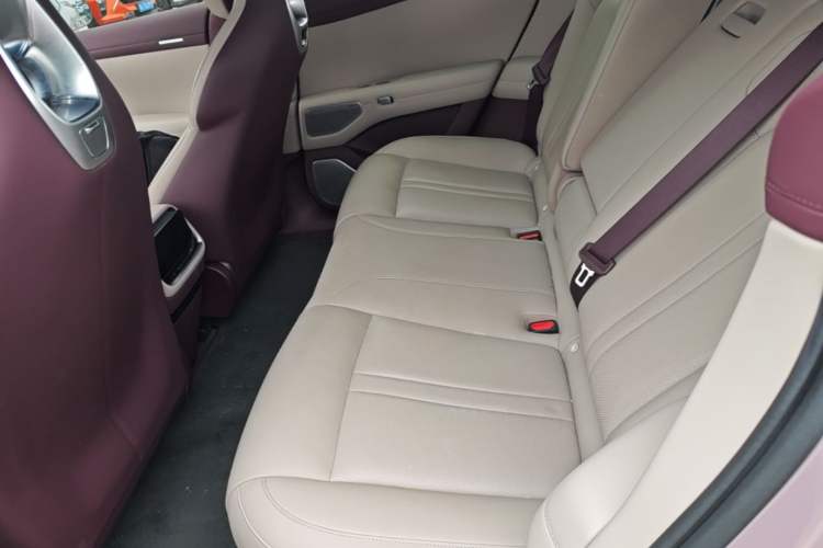 Used Xiaomi Auto YU7 2025 Ultra-Long Range High-Performance All-Wheel-Drive Max Edition Left Rear Seat