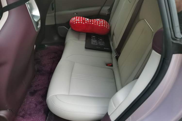 Used Xiaomi Auto YU7 2025 Ultra-Long Range Rear-Wheel Drive Version Left Rear Seat