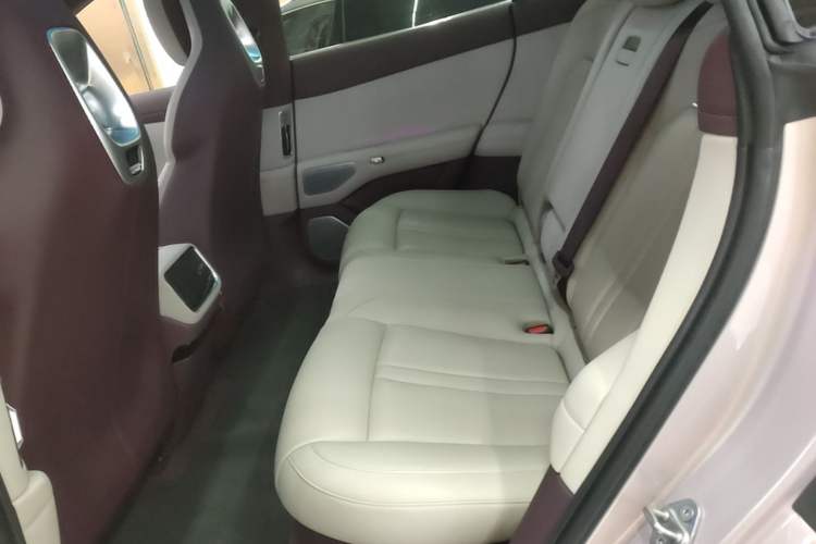 Used Xiaomi Auto YU7 2025 Ultra-Long Range High-Performance All-Wheel-Drive Max Edition Left Rear Seat
