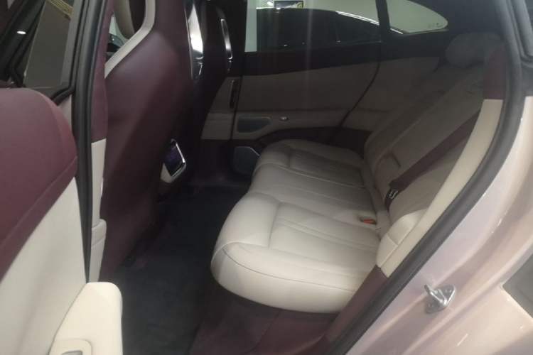 Used Xiaomi Auto YU7 2025 Ultra-Long Range High-Performance All-Wheel-Drive Max Edition Left Rear Seat