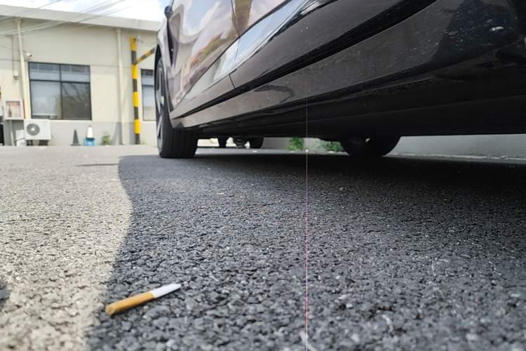 Used Xiaomi Auto YU7 2025 Ultra-Long Range High-Performance All-Wheel-Drive Max Edition Left Side Sill