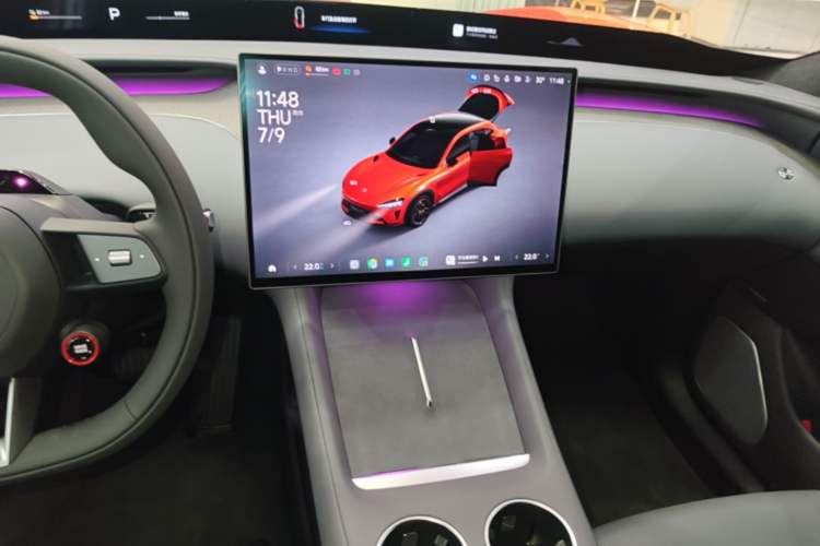 Used Xiaomi Auto YU7 2025 Ultra-Long Range High-Performance All-Wheel-Drive Max Edition Audio And AC Panel