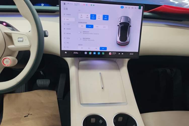 Used Xiaomi Auto YU7 2025 Ultra-Long Range Rear-Wheel Drive Version Audio And AC Panel
