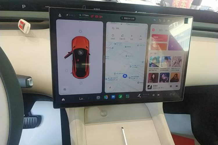 Used Xiaomi Auto YU7 2025 Ultra-Long Range Rear-Wheel Drive Version Audio And AC Panel
