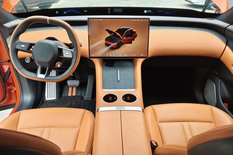 Used Xiaomi Auto YU7 2025 Ultra-Long Range Rear-Wheel Drive Version Center Console