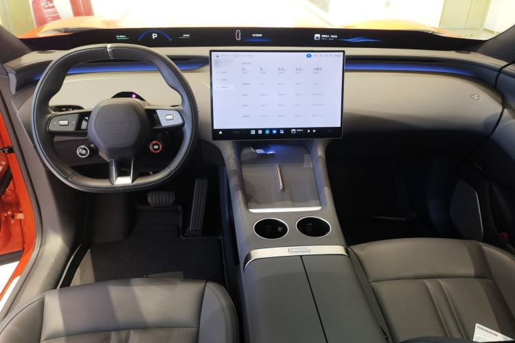 Used Xiaomi Auto YU7 2025 Ultra-Long Range High-Performance All-Wheel-Drive Max Edition Center Console
