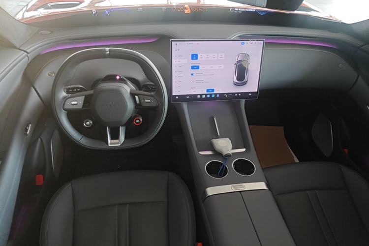 Used Xiaomi Auto YU7 2025 Ultra-Long Range High-Performance All-Wheel-Drive Max Edition Center Console