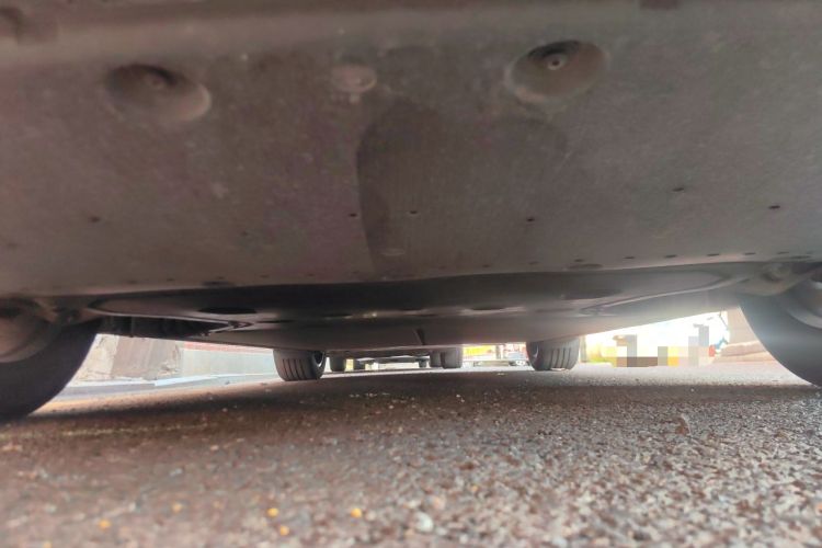 Used Xiaomi Auto YU7 2025 Ultra-Long Range All-Wheel Drive Pro Version Chassis Front