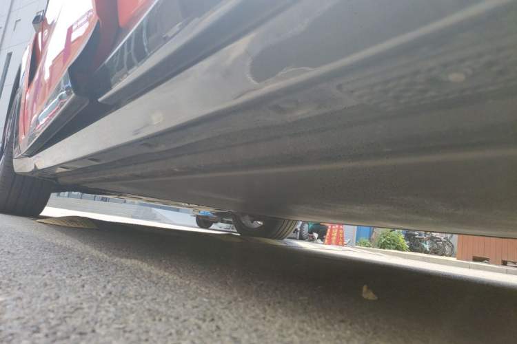 Used Xiaomi Auto YU7 2025 Ultra-Long Range High-Performance All-Wheel-Drive Max Edition Chassis Rear Left