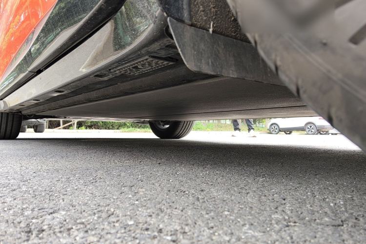 Used Xiaomi Auto YU7 2025 Ultra-Long Range Rear-Wheel Drive Version Chassis Rear Left