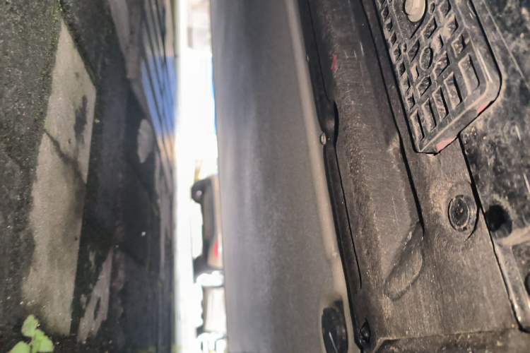 Used Xiaomi Auto YU7 2025 Ultra-Long Range High-Performance All-Wheel-Drive Max Edition Chassis Rear Left