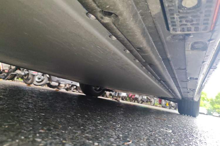 Used Xiaomi Auto YU7 2025 Ultra-Long Range High-Performance All-Wheel-Drive Max Edition Chassis Rear Right