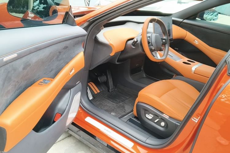Used Xiaomi Auto YU7 2025 Ultra-Long Range Rear-Wheel Drive Version Driver Seat
