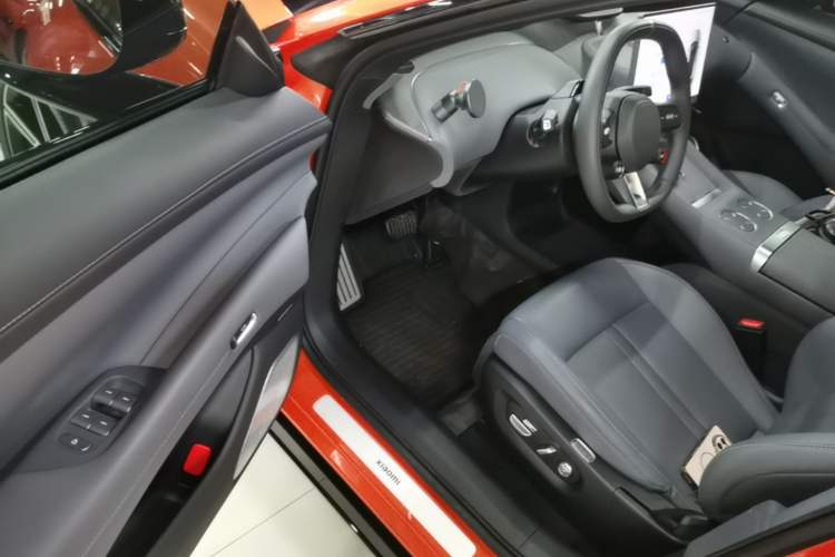 Used Xiaomi Auto YU7 2025 Ultra-Long Range All-Wheel Drive Pro Version Driver Seat