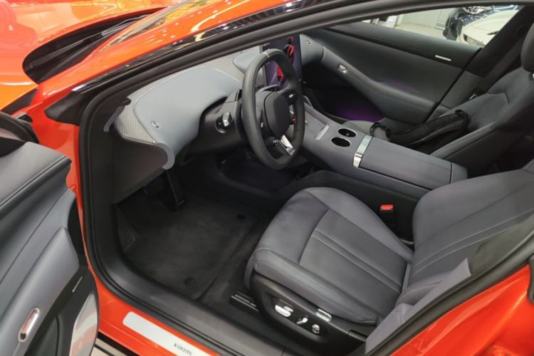 Used Xiaomi Auto YU7 2025 Ultra-Long Range High-Performance All-Wheel-Drive Max Edition Driver Seat