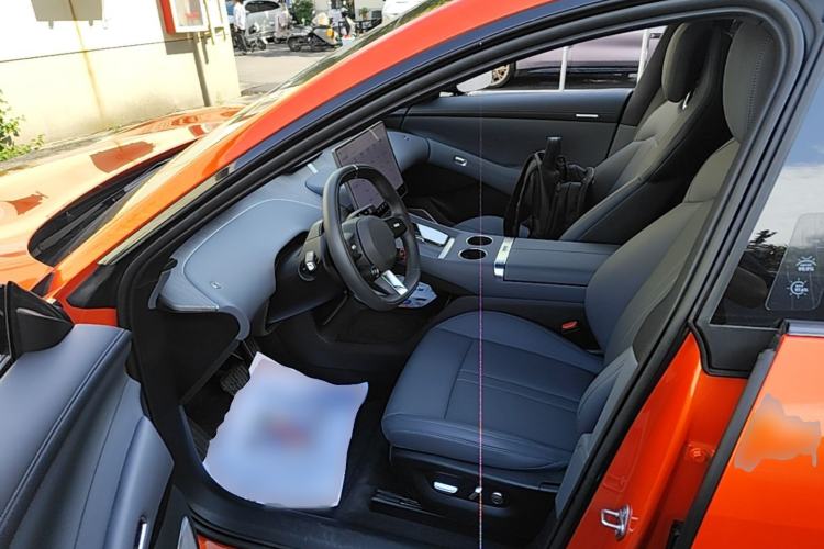 Used Xiaomi Auto YU7 2025 Ultra-Long Range Rear-Wheel Drive Version Driver Seat