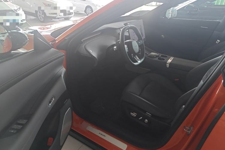 Used Xiaomi Auto YU7 2025 Ultra-Long Range High-Performance All-Wheel-Drive Max Edition Driver Seat