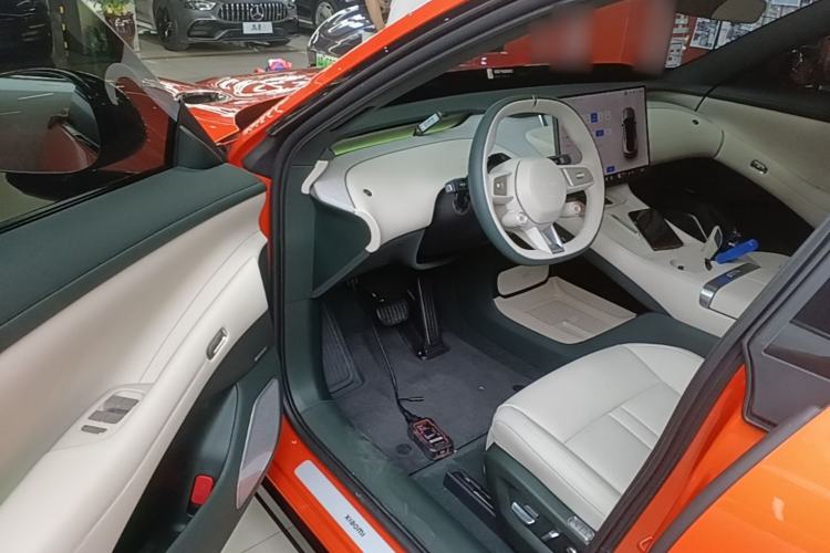 Used Xiaomi Auto YU7 2025 Ultra-Long Range Rear-Wheel Drive Version Driver Seat
