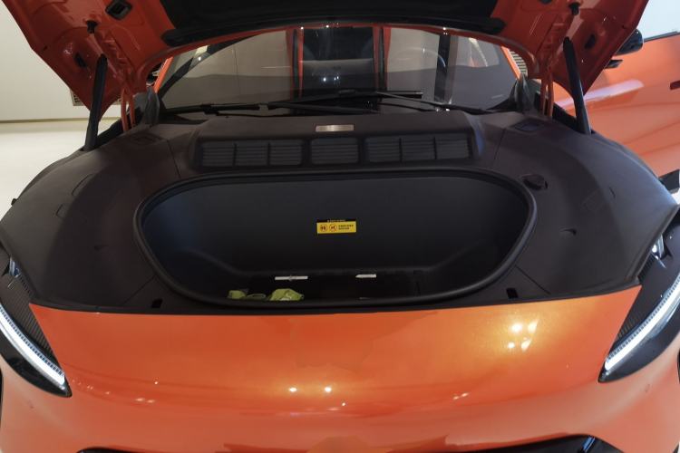 Used Xiaomi Auto YU7 2025 Ultra-Long Range High-Performance All-Wheel-Drive Max Edition Engine Bay