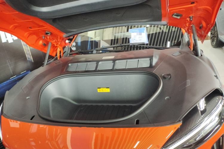 Used Xiaomi Auto YU7 2025 Ultra-Long Range Rear-Wheel Drive Version Engine Bay