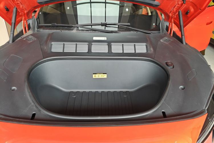 Used Xiaomi Auto YU7 2025 Ultra-Long Range High-Performance All-Wheel-Drive Max Edition Engine Bay