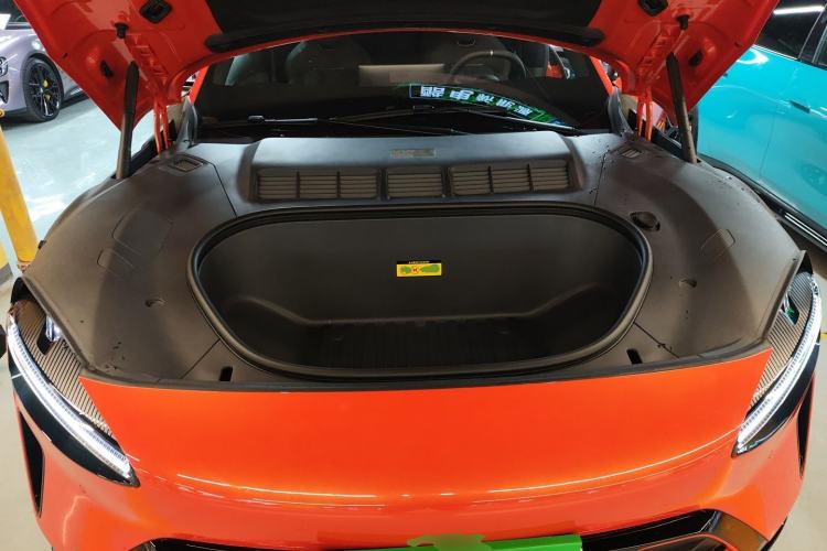 Used Xiaomi Auto YU7 2025 Ultra-Long Range High-Performance All-Wheel-Drive Max Edition Engine Bay