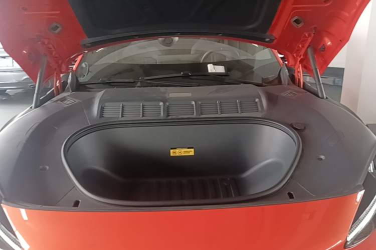 Used Xiaomi Auto YU7 2025 Ultra-Long Range High-Performance All-Wheel-Drive Max Edition Engine Bay