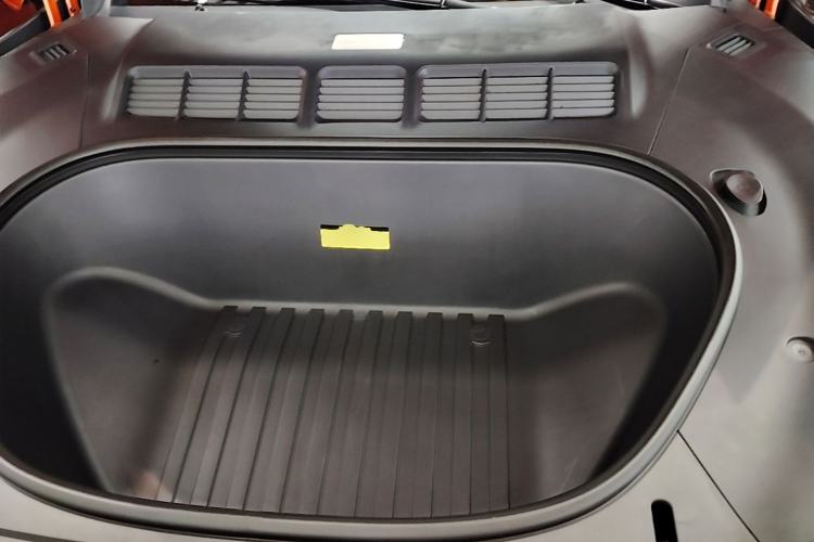 Used Xiaomi Auto YU7 2025 Ultra-Long Range High-Performance All-Wheel-Drive Max Edition Engine Bay